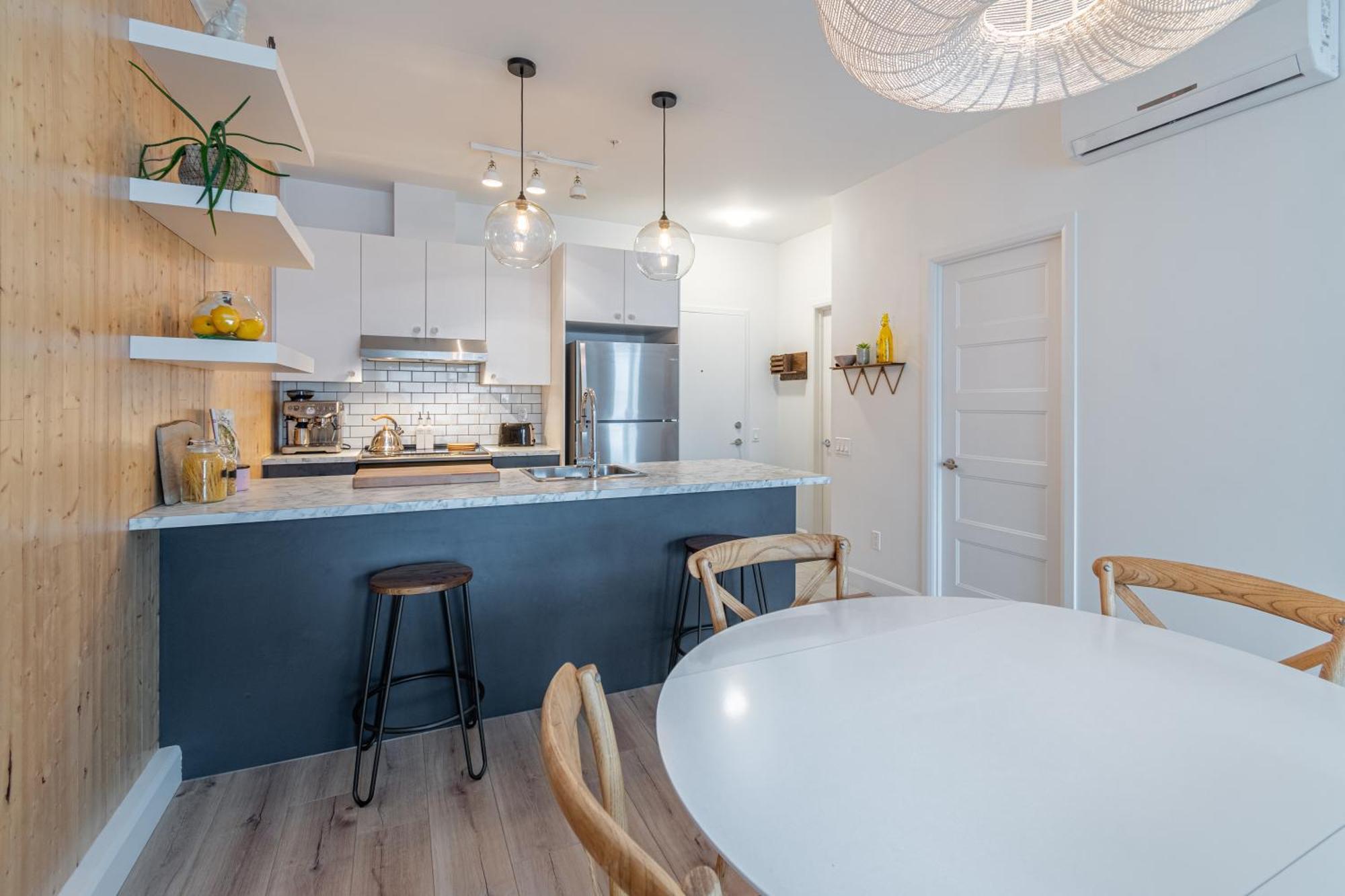 Old - Gym - Ac - Indoor Parking - Rooftop Chalet